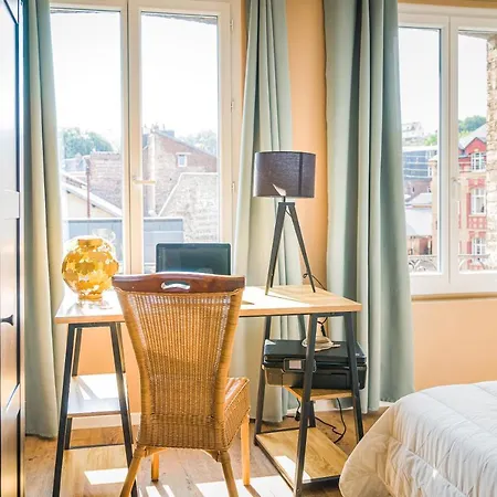 Sous les palmiers - grand appartement rénové en plein centre ville Apartamento Dieppe